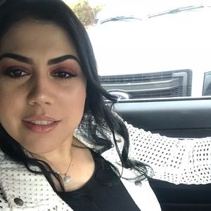 Meet your Posher, Erika